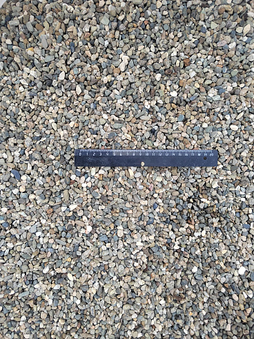 Kamenclub.ru: Галька речная окат (серая) фр.5-10 мм купить  в Нововоронеже галька речная серая, серый, темно-серый, светло-серый, коричневый речная окатанная галька декоративная ландшатфная 5000 руб/т   фото КАМЕНЬ КЛУБ