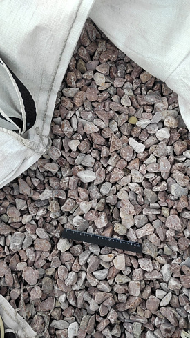 Kamenclub.ru: Мраморная крошка (щебень галтованный розовый) фр.20-40 мм.  купить в Нововоронеже мрамор розовый, красный оголтованный округлый щебень  15000 руб/т   фото КАМЕНЬ КЛУБ