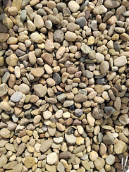 Kamenclub.ru: Галька речная окат рыжая фр. 20-40 мм. купить  в Нововоронеже галька речная окатанная рыжая желтая серая округлая речная галька 5000 руб/т   фото КАМЕНЬ КЛУБ