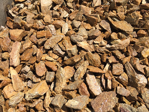 Kamenclub.ru: Щебень крошка желтый (ЗЛАТОЛИТ) фр. 20-40 мм.  купить в Нововоронеже златолит бежевый, золотистый, желтый декоративная каменная крошка 10800 руб/т   фото КАМЕНЬ КЛУБ