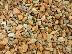 Kamenclub.ru: Щебень крошка желтый (ЗЛАТОЛИТ) фр. 3-5 мм.  купить в Нововоронеже златолит золотистый, бежевый, желтый мрамор 12 000 руб/т   фото КАМЕНЬ КЛУБ