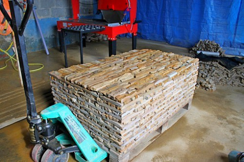 Kamenclub.ru: Песчаник (лапша) art PSG-3-01  купить в Нововоронеже    2300 руб/кв.м   фото КАМЕНЬ КЛУБ