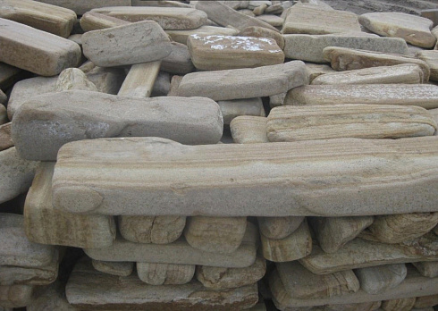 Kamenclub.ru: Песчаник пластушка галтованный желтый с рисунком (3 см)  купить в Нововоронеже плитняк - пластушка желтый песчаник 21000 руб/м3   фото КАМЕНЬ КЛУБ