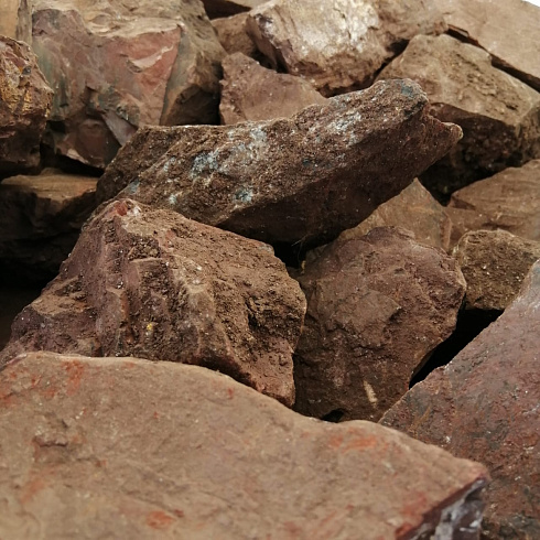 фото Яшма красная  (фр. 70-100 мм)  купить в Нововоронеже в интернет-портале КАМЕНЬ КЛУБ