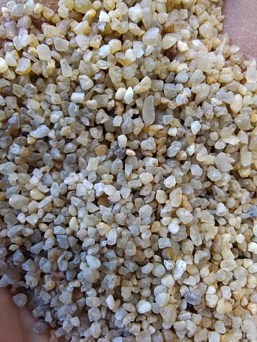 Кварцевый песок сухой фракцинированный фр. 1,6-4 мм.  купить в Нововоронеже фото Камень Клуб
