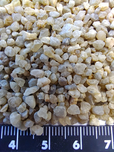 Кварцевый песок для водоподготовки фр. 1,6-3 мм.  купить в Нововоронеже фото Камень Клуб