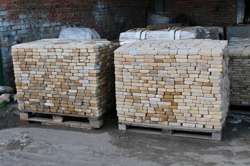 Kamenclub.ru: Песчаник брусчатка (Готика) art PSG-L-01  купить в Нововоронеже    2300 руб/кв.м   фото КАМЕНЬ КЛУБ