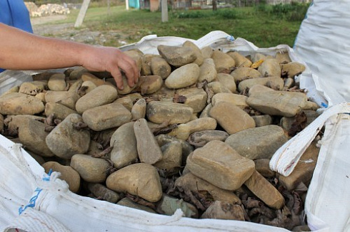 Kamenclub.ru: Песчаник брусчатка  купить в Нововоронеже    5 500 руб/т   фото КАМЕНЬ КЛУБ