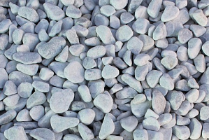 Kamenclub.ru: Мраморная крошка (щебень галтованный белый), фр.20-40 мм.  купить в Нововоронеже мрамор белый бежевый молочный мраморный щебень декоративный 17000 руб/т   фото КАМЕНЬ КЛУБ