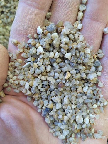 Кварцевый песок сухой фракцинированный фр. 1,6-4 мм.  купить в Нововоронеже фото Камень Клуб