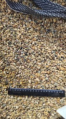 Kamenclub.ru: Галька окат (серо-желтая) фр.5-10 мм. купить  в Нововоронеже галька речная рыжий, желтый, рыжий, серо-желтый речная окатанная галька декоративная 5000 руб/т   фото КАМЕНЬ КЛУБ