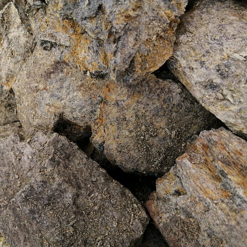 фото Змеевик салатовый  (фр. 70-100 мм)  купить в Нововоронеже в интернет-портале КАМЕНЬ КЛУБ