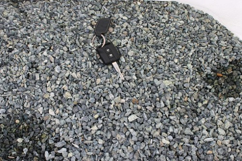 Kamenclub.ru: Щебень крошка зеленый (змеевик) фр. 5-10 мм  купить в Нововоронеже змеевик зеленый, салатовый ландшафтный декоративный щебень крошка 7 200 руб/т   фото КАМЕНЬ КЛУБ