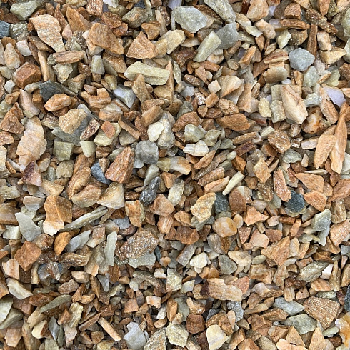 Kamenclub.ru: Щебень крошка желтый (ЗЛАТОЛИТ) фр. 10-20 мм.  купить в Нововоронеже златолит бежевый, золотистый, желтый каменная декоративная крошка щебня златолита 10800 руб/т   фото КАМЕНЬ КЛУБ