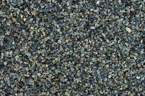 Kamenclub.ru: Щебень крошка зеленый (змеевик) фр. 10-20 мм.  купить в Нововоронеже змеевик зеленый, салатовый декоративная ландшафтная каменная крошка щебня 7 200 руб/т   фото КАМЕНЬ КЛУБ
