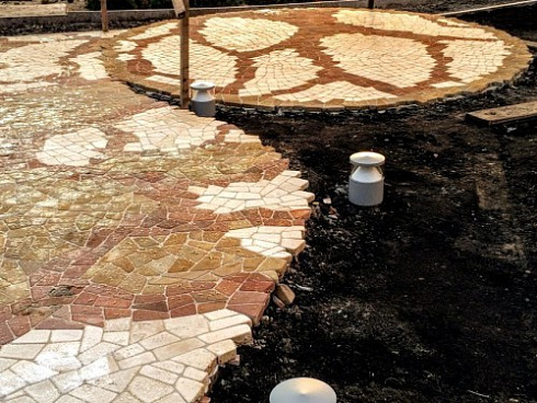 Kamenclub.ru: Песчаник брусчатка (Готика) art PSG-L-01  купить в Нововоронеже    2300 руб/кв.м   фото КАМЕНЬ КЛУБ