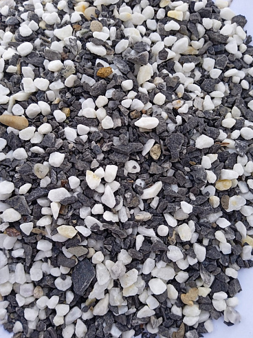 Kamenclub.ru: Мраморная крошка (щебень крошка микс: белый-зеленый-розовый) фр. 5-10 мм  купить в Нововоронеже мрамор белый, зеленый, розовый, разноцветный, молочный декоративная ландшафтная мраморная крошка 9500 руб/т   фото КАМЕНЬ КЛУБ